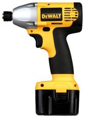 Шуруповерт DeWALT DW053K2